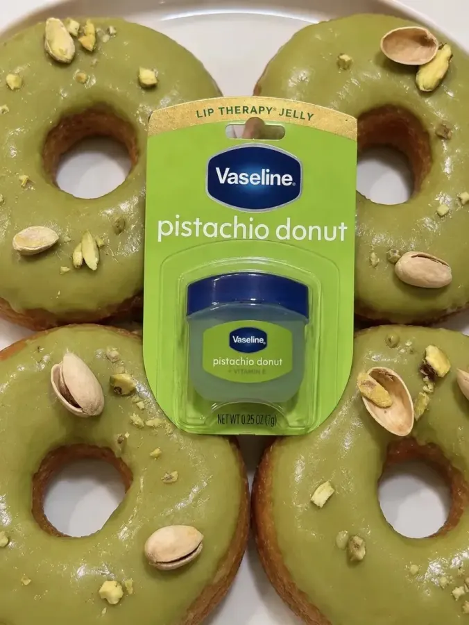 Bálsamo Labial Vaseline com Aroma de Rosquinha de Pistache — foto 3