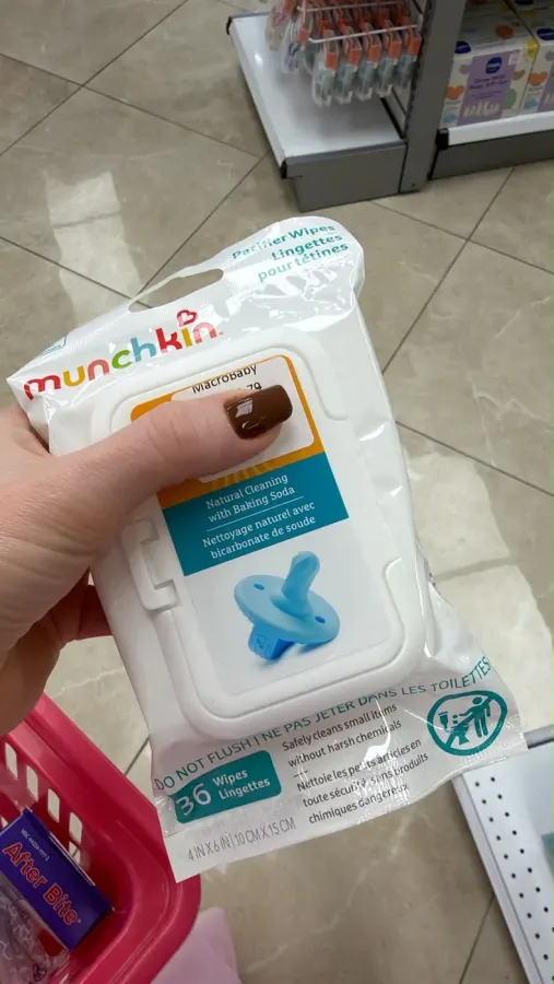 Lenço para higienizar chupetas