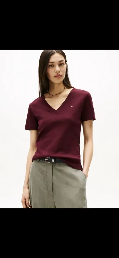 Blusa feminina gola V Tommy Hilfiger