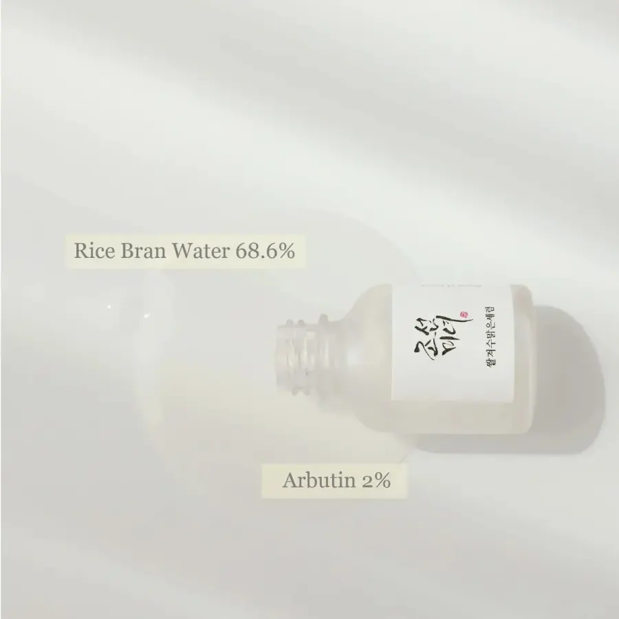Sérum iluminador e despigmentante coreano formulado com água de arroz e alfa-arbutina — foto 3